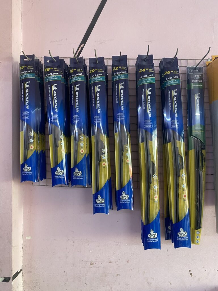 Thay gạt mưa Michelin